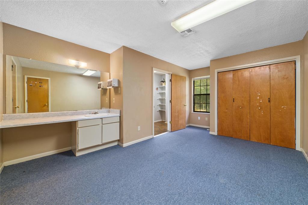 1600 Stewart Street Property Photo 36