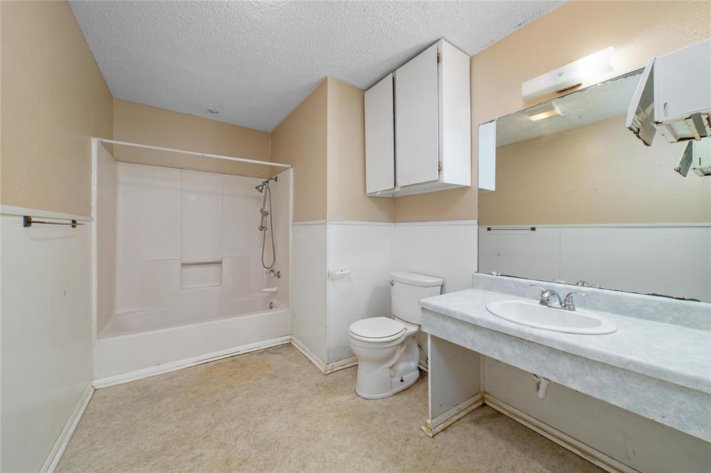 1600 Stewart Street Property Photo 39