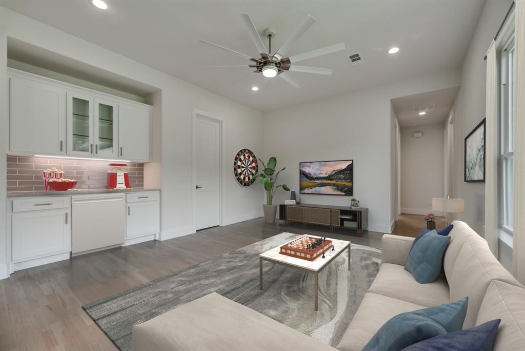 1044 Hidden Oaks Drive Property Photo 16