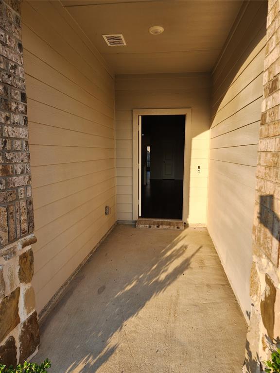 100 Stovall Lane Property Photo 3