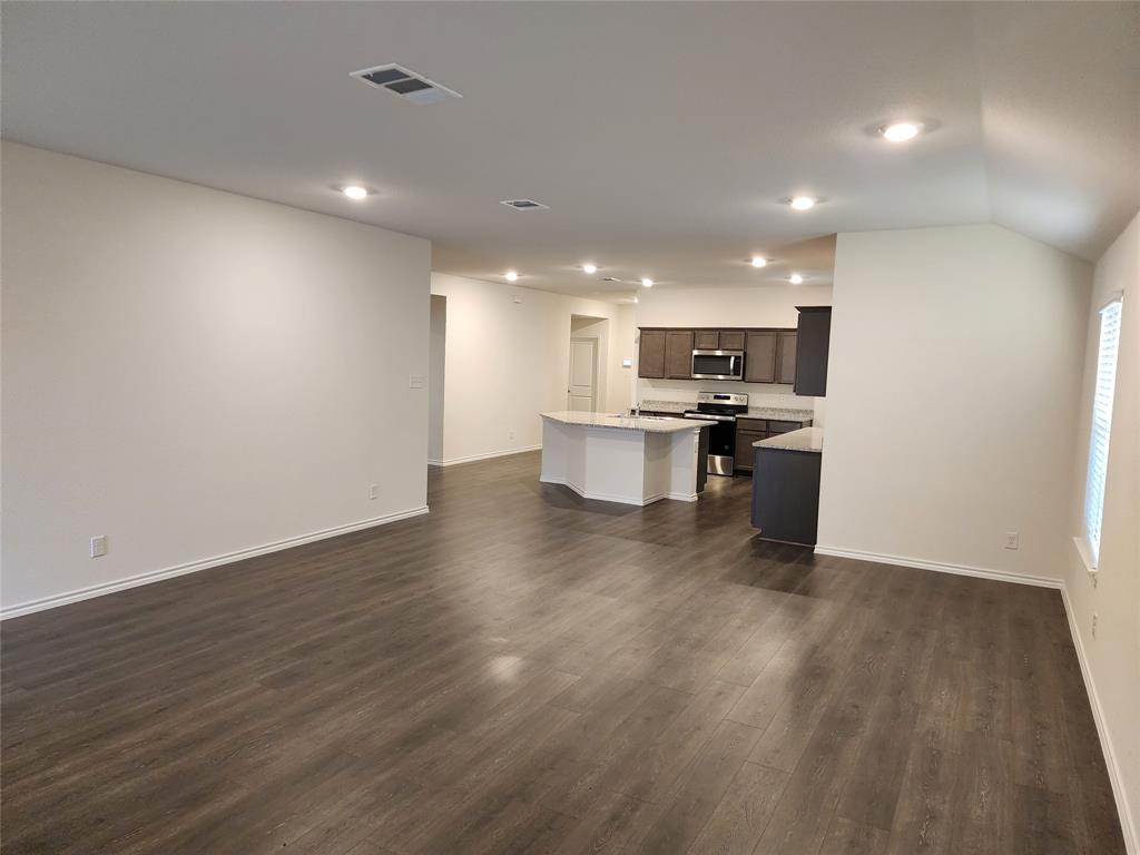 100 Stovall Lane Property Photo 7
