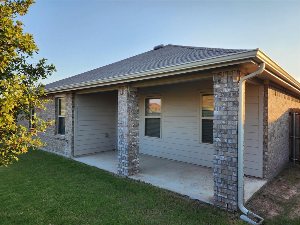 100 Stovall Lane Property Photo 9