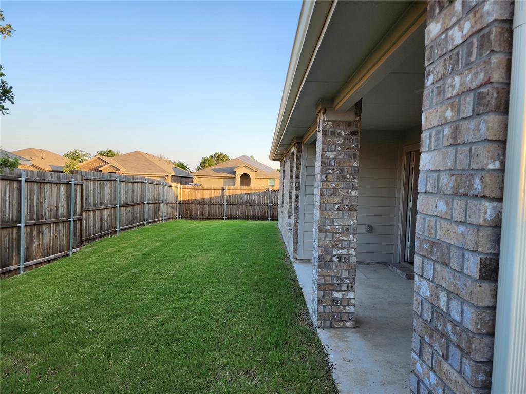 100 Stovall Lane Property Photo 10