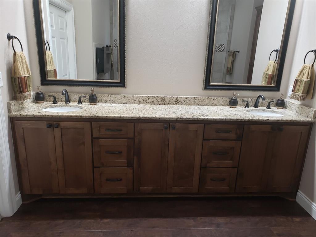 6727 N Hills Drive Property Photo 28
