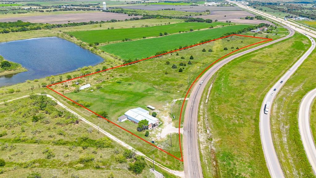 5400 S I-45 Property Photo 1