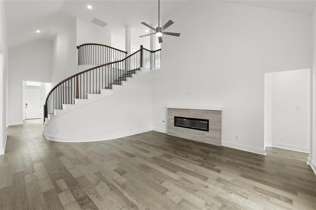 1727 Newport Drive Property Photo 14
