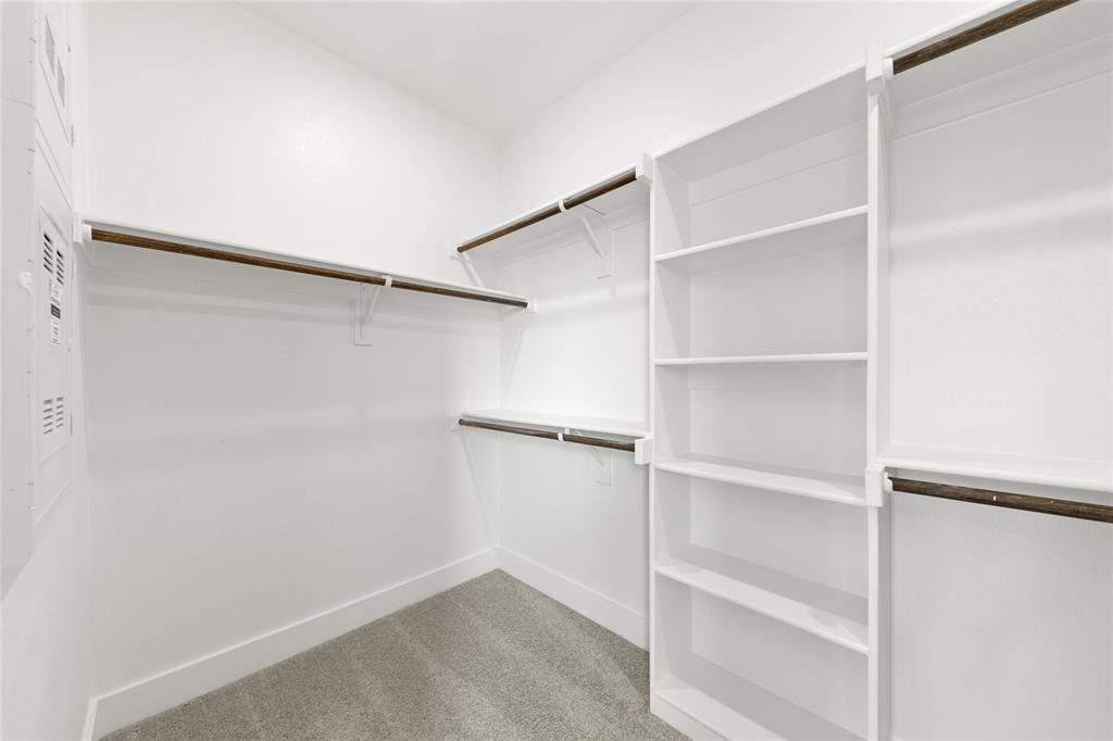 1727 Newport Drive Property Photo 23