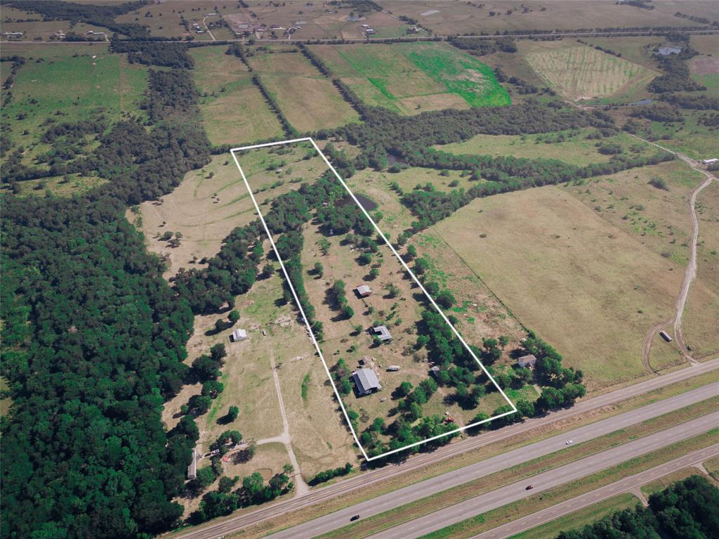 5646 E I-30 Property Photo 3