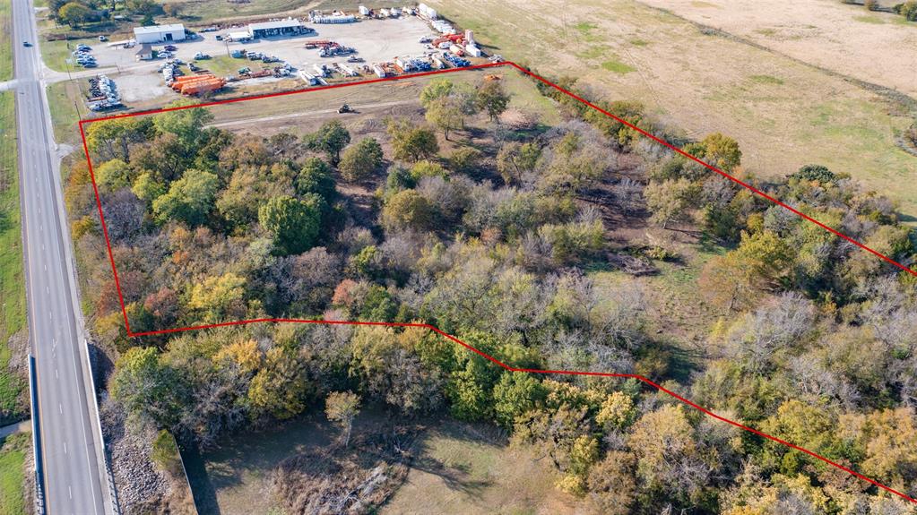 4401 E Highway 82 Highway Property Photo 2