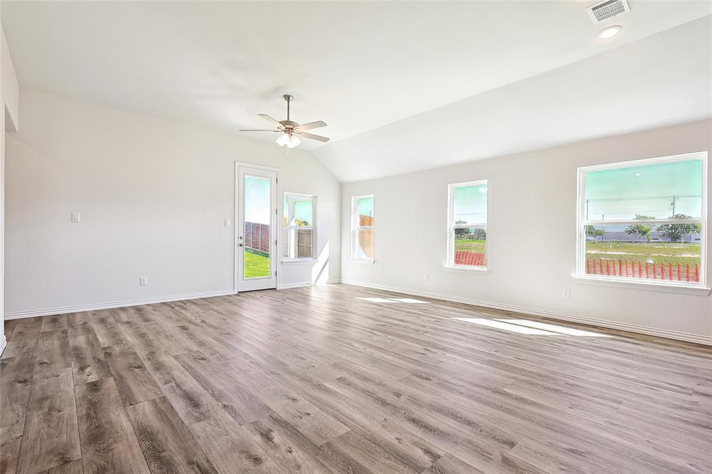 2228 Garnet Drive Property Photo 14