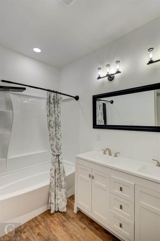 9180 Main Street Property Photo 16