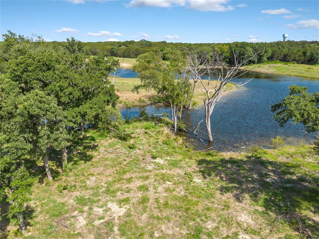 2049 Lindale Lane Property Photo 4