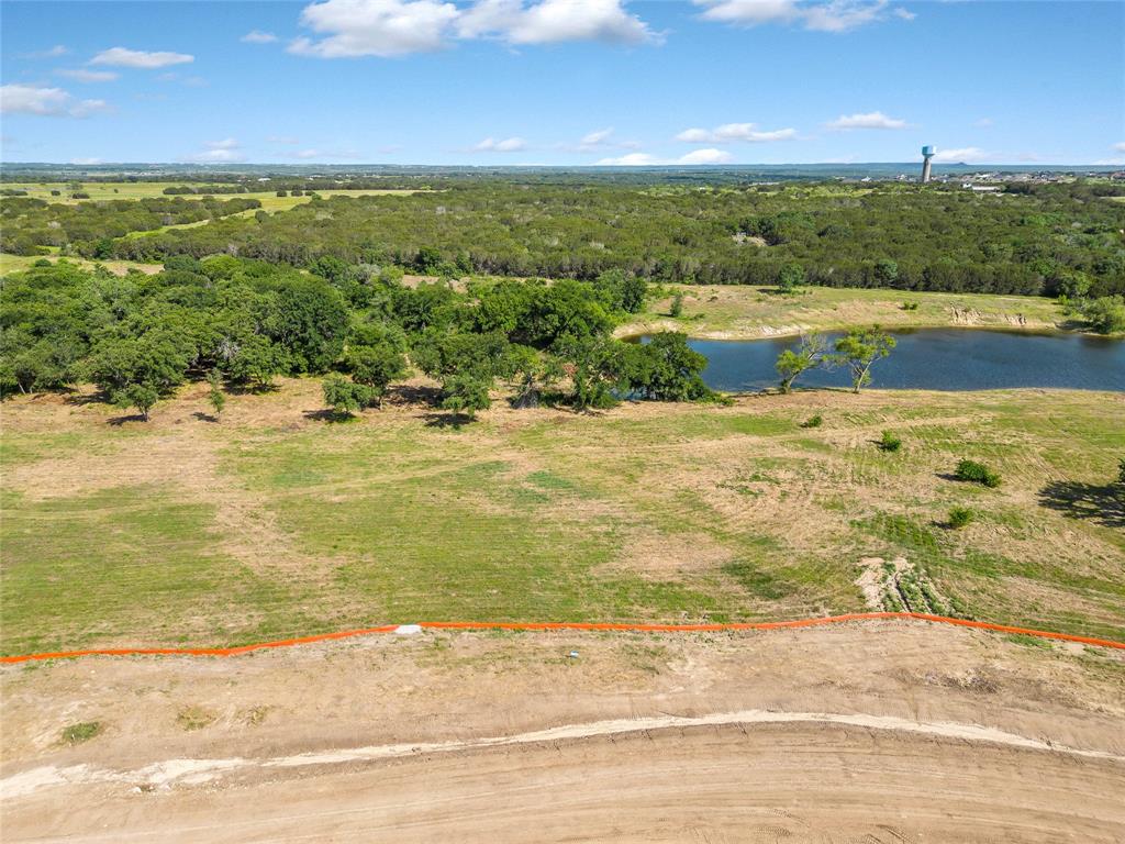2031 Lindale Lane Property Photo 4