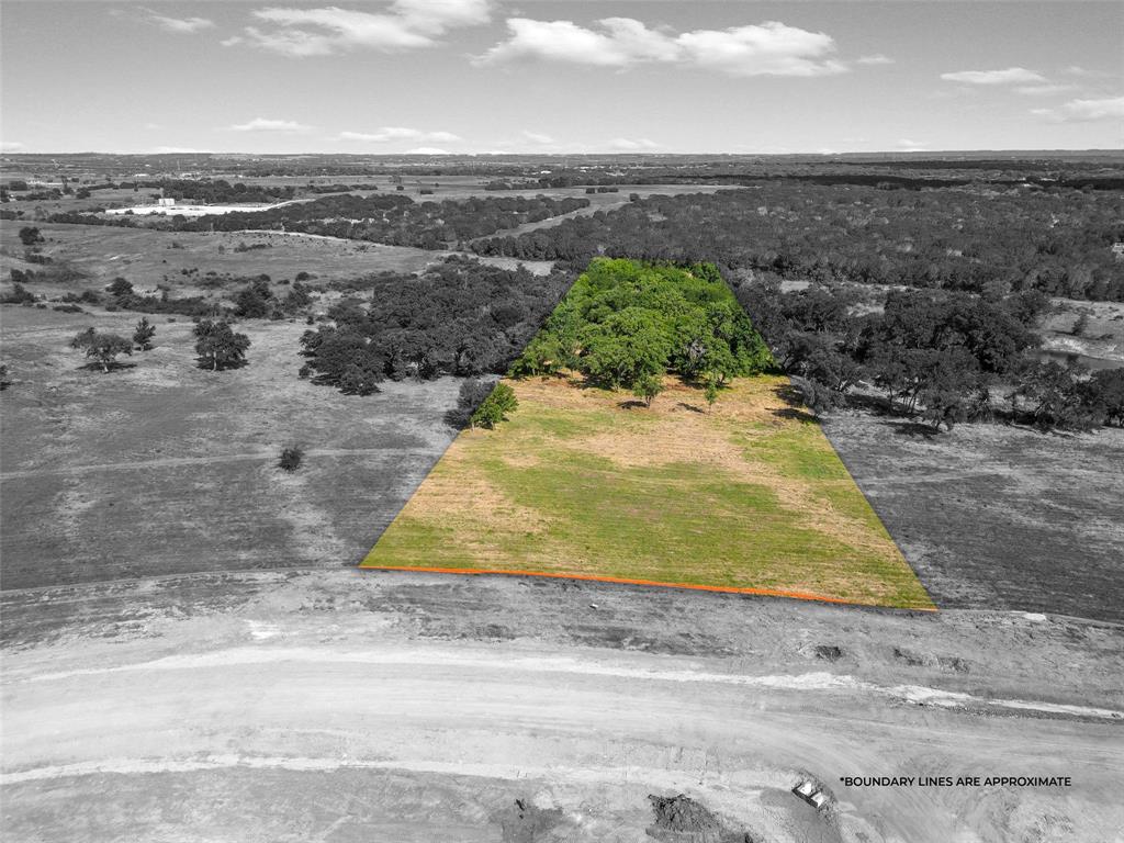 2025 Lindale Lane Property Photo 1