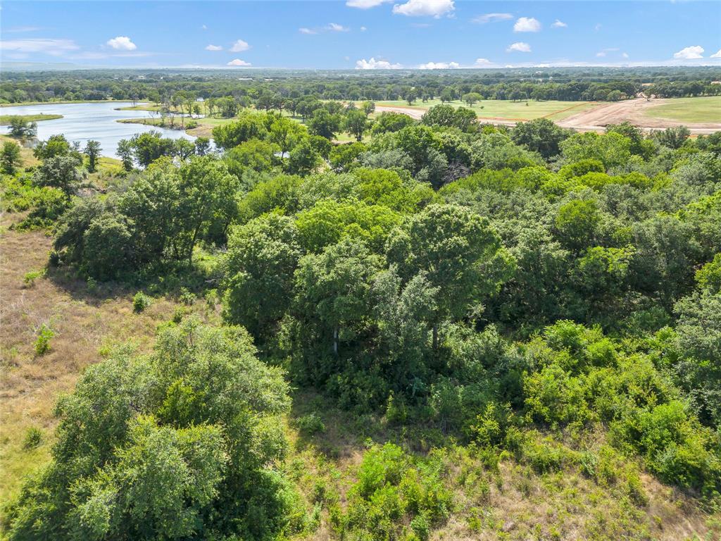 2025 Lindale Lane Property Photo 6