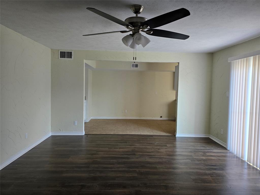 8117 Kensington Drive Property Photo 9
