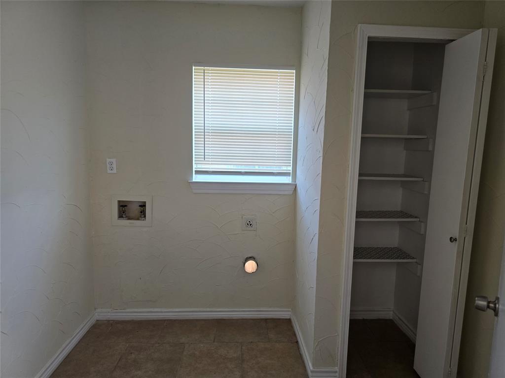 8117 Kensington Drive Property Photo 11