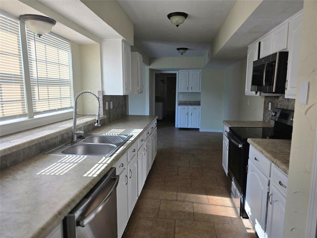 8117 Kensington Drive Property Photo 12