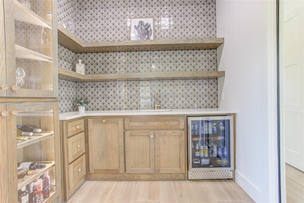 1804 Laguna Bay Property Photo 31