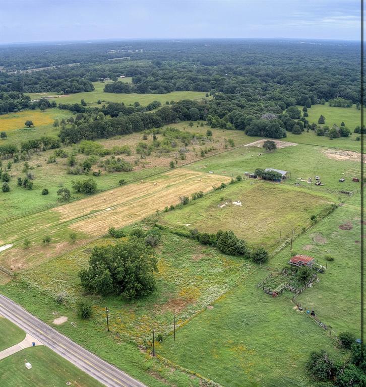 411 S Leagueline Road Property Photo 4