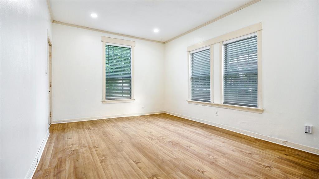 714 S Winnetka Avenue Property Photo 6