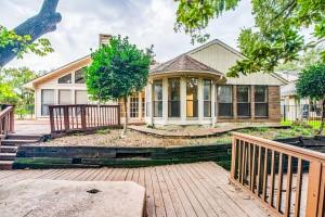 5827 Brushy Creek Trail Property Photo 13