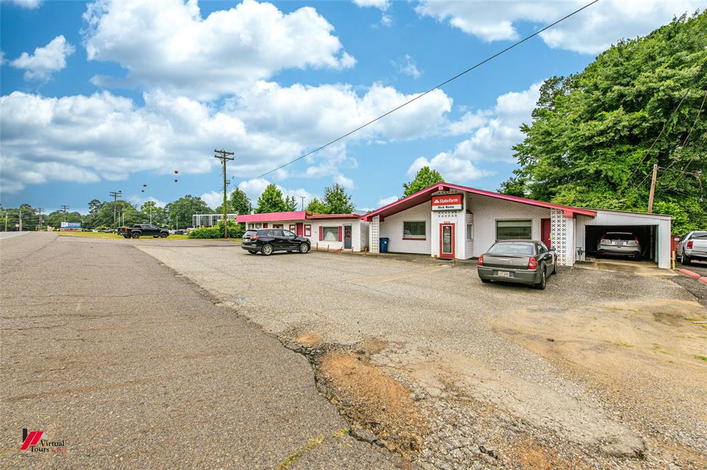 713 S Pine Street Property Photo 1