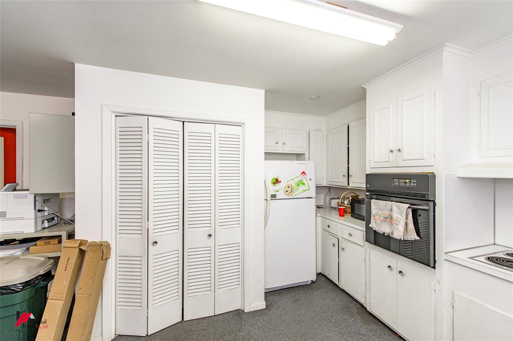 713 S Pine Street Property Photo 16