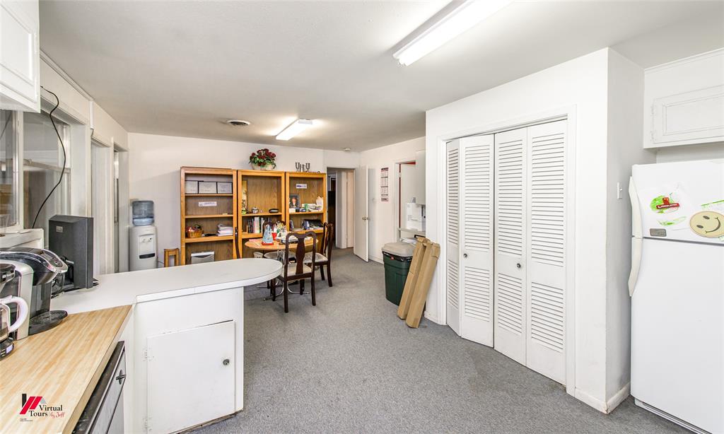 713 S Pine Street Property Photo 18