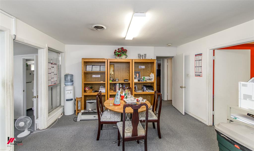 713 S Pine Street Property Photo 19