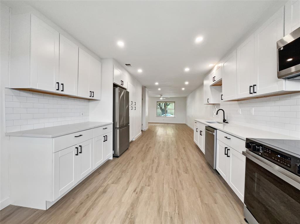 14025 Brookgreen Drive Property Photo 2