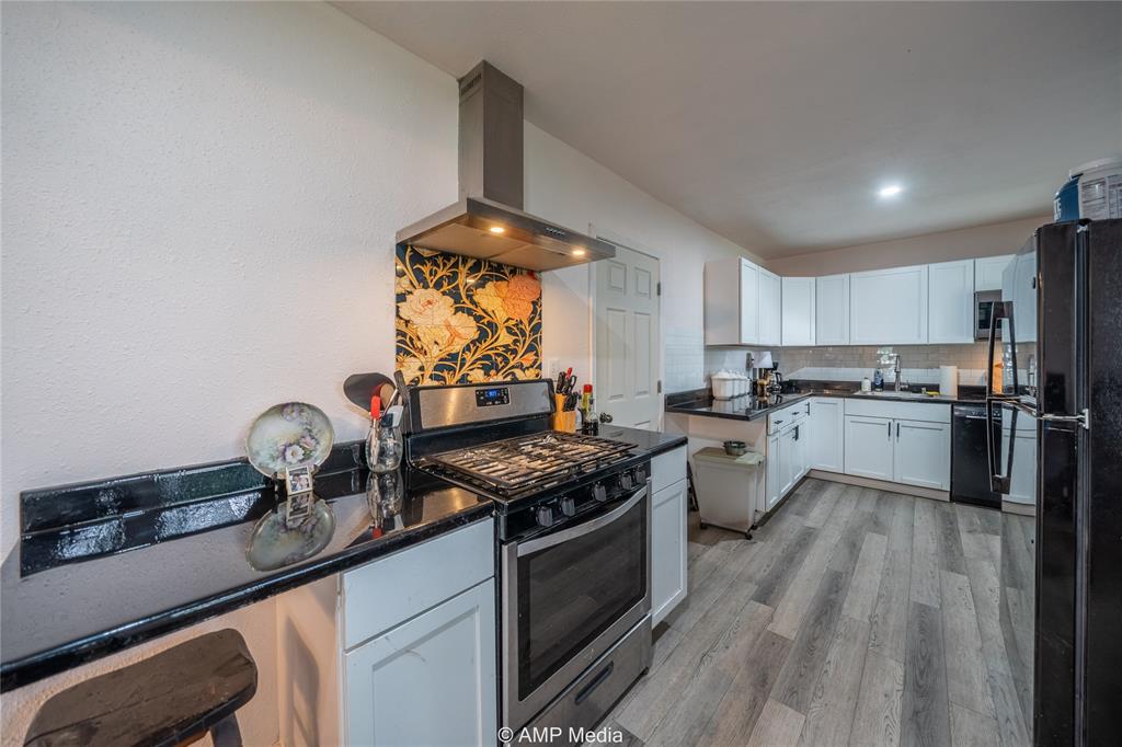 1408 Columbia Street Property Photo 1