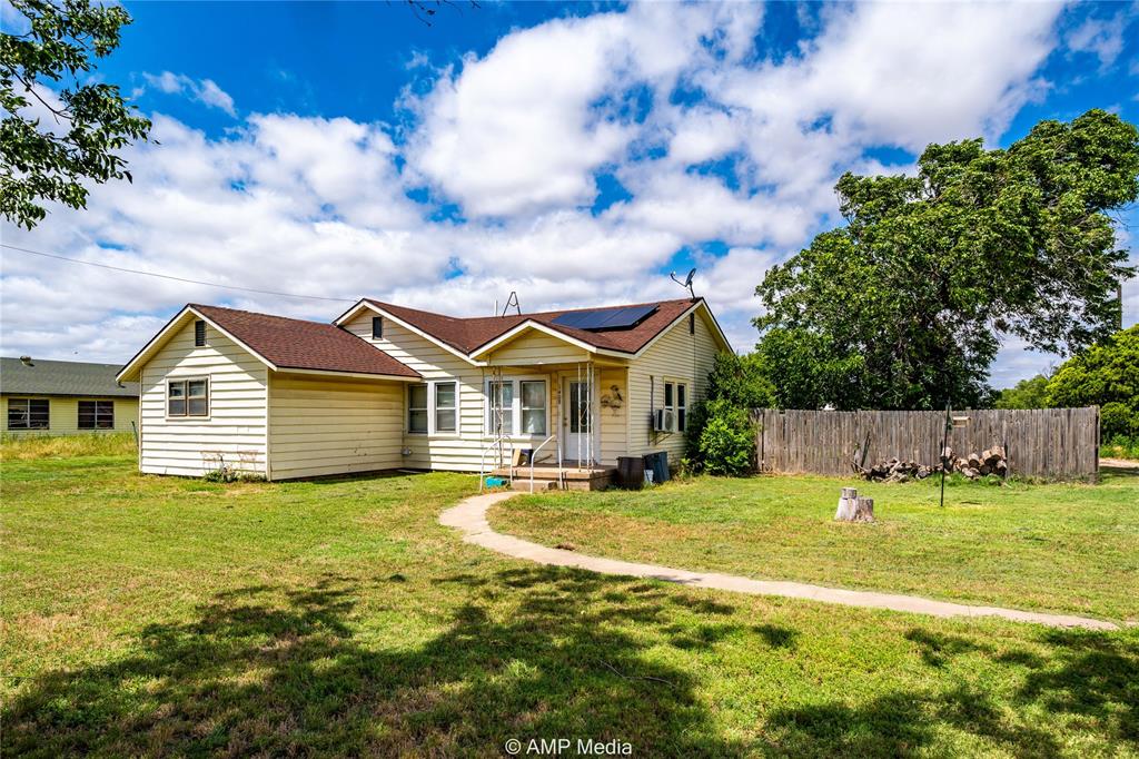 1408 Columbia Street Property Photo 2