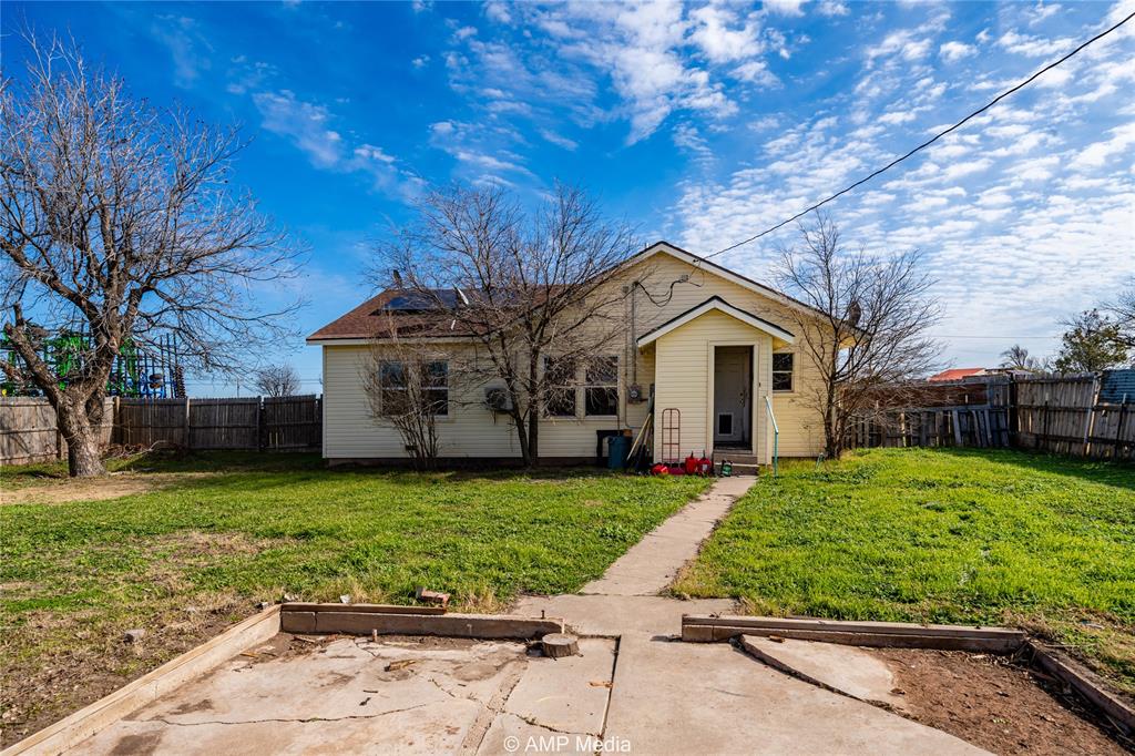 1408 Columbia Street Property Photo 7