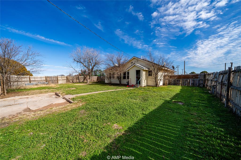 1408 Columbia Street Property Photo 8
