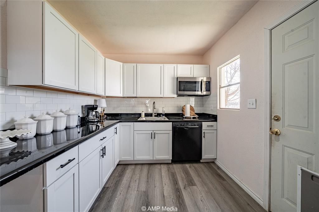 1408 Columbia Street Property Photo 17