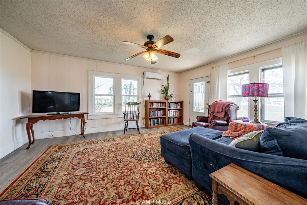 1408 Columbia Street Property Photo 19