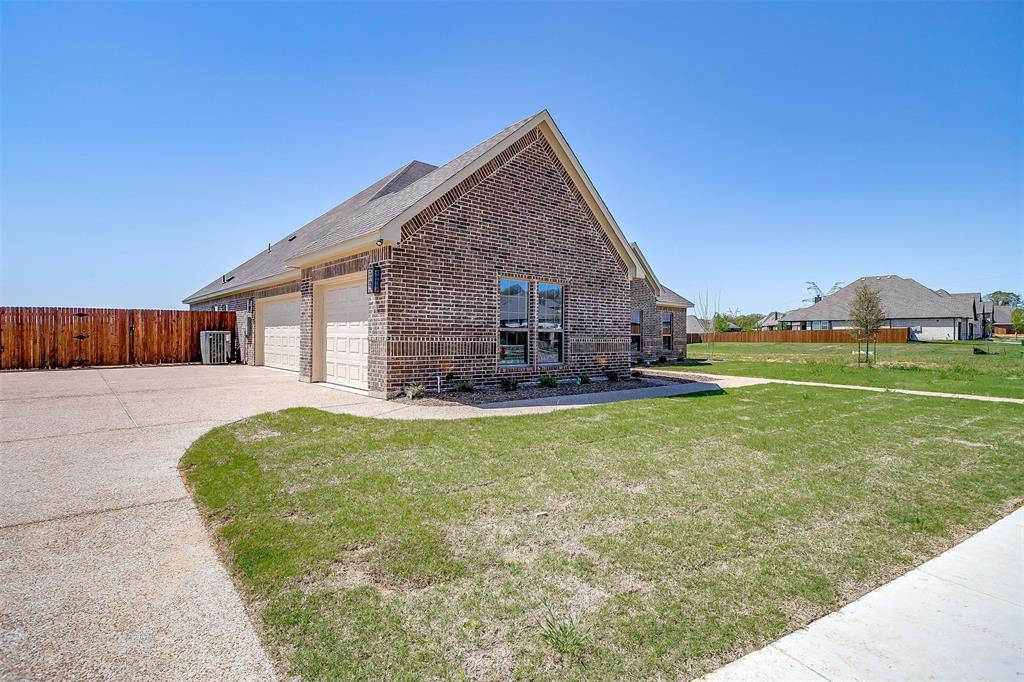 2488 Timber Hills Drive Property Photo 3