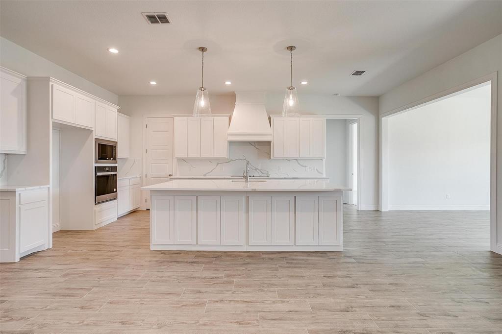 2488 Timber Hills Drive Property Photo 9