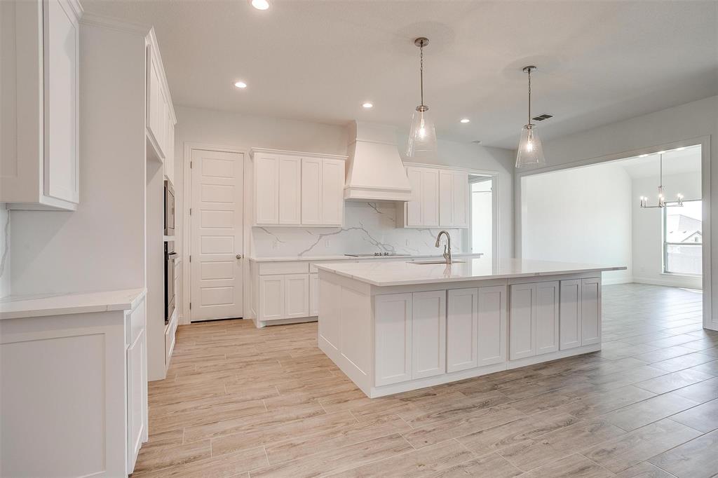 2488 Timber Hills Drive Property Photo 10