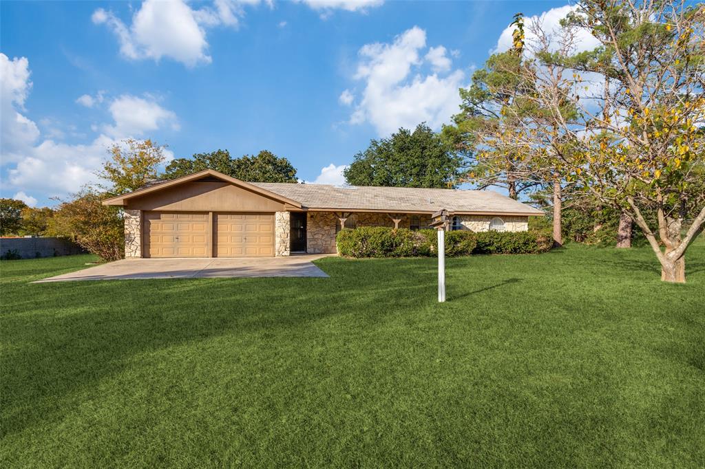 1425 Swiney Hiett Road Property Photo 1