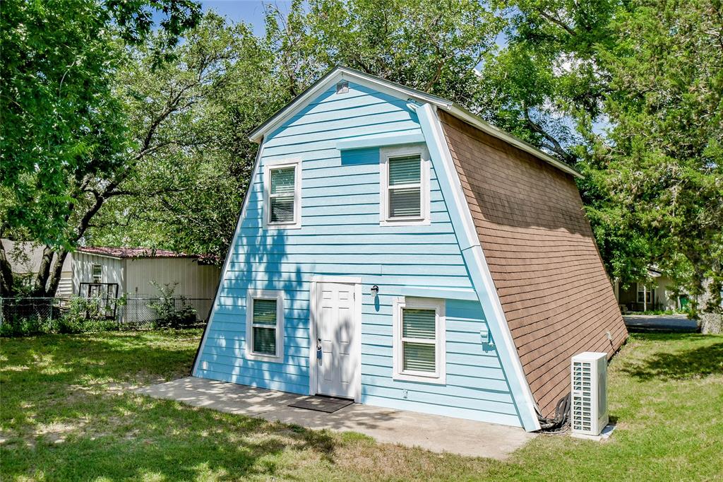 1701 Smokehouse Road Property Photo 6