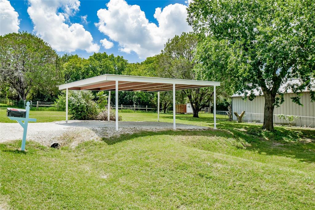 1701 Smokehouse Road Property Photo 7