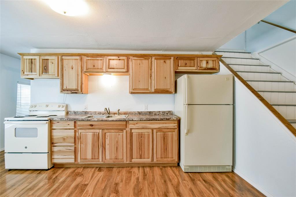 1701 Smokehouse Road Property Photo 9