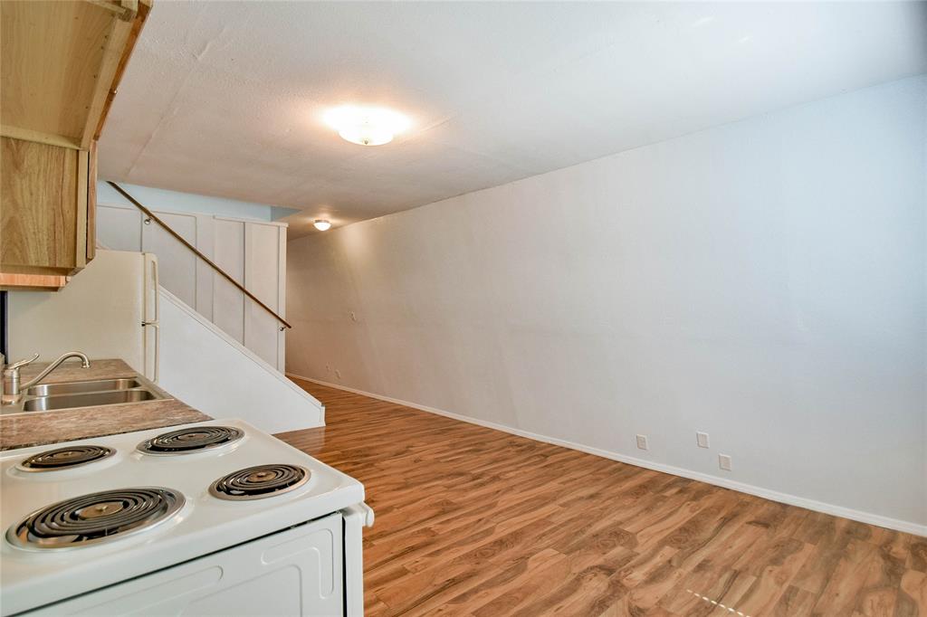 1701 Smokehouse Road Property Photo 11