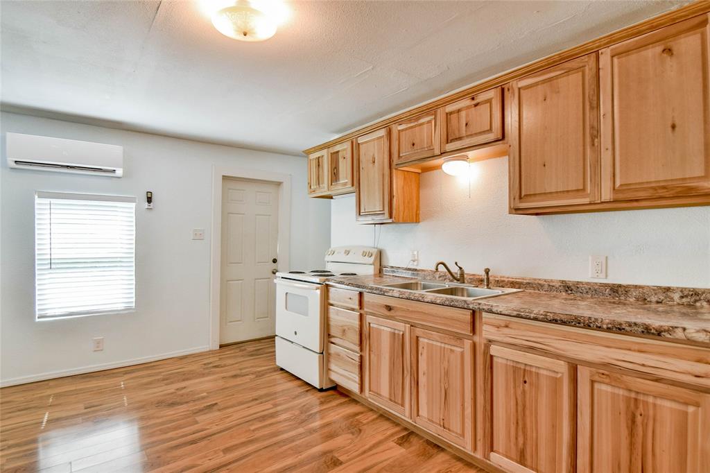 1701 Smokehouse Road Property Photo 12