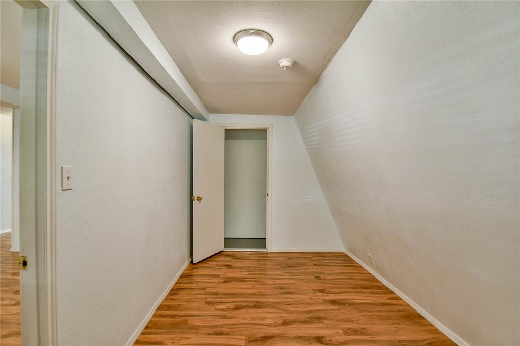 1701 Smokehouse Road Property Photo 17