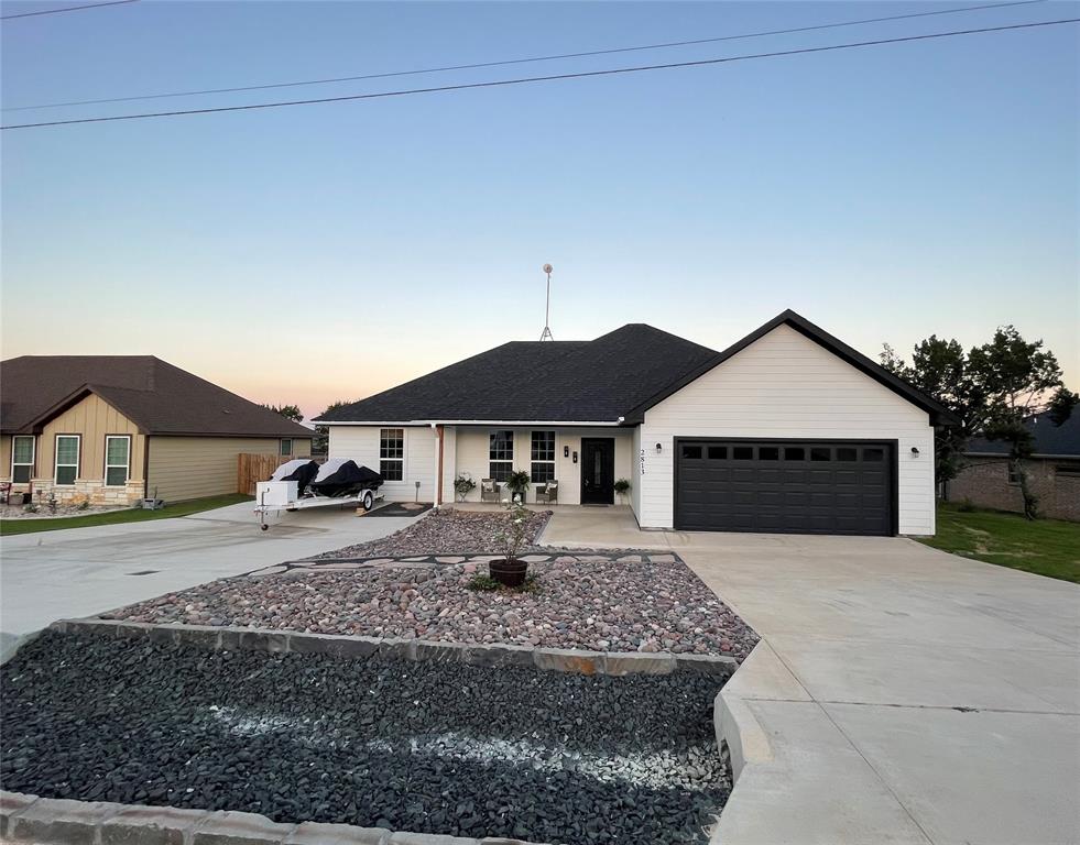 2813 Catfish Court Property Photo 2