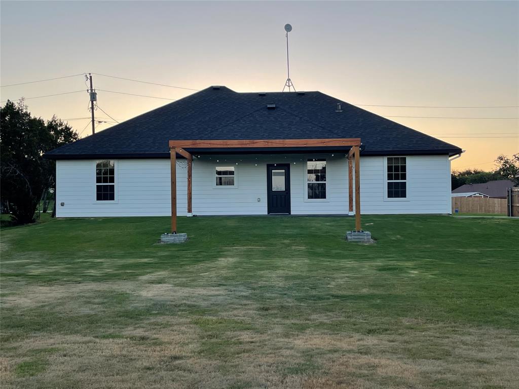 2813 Catfish Court Property Photo 3