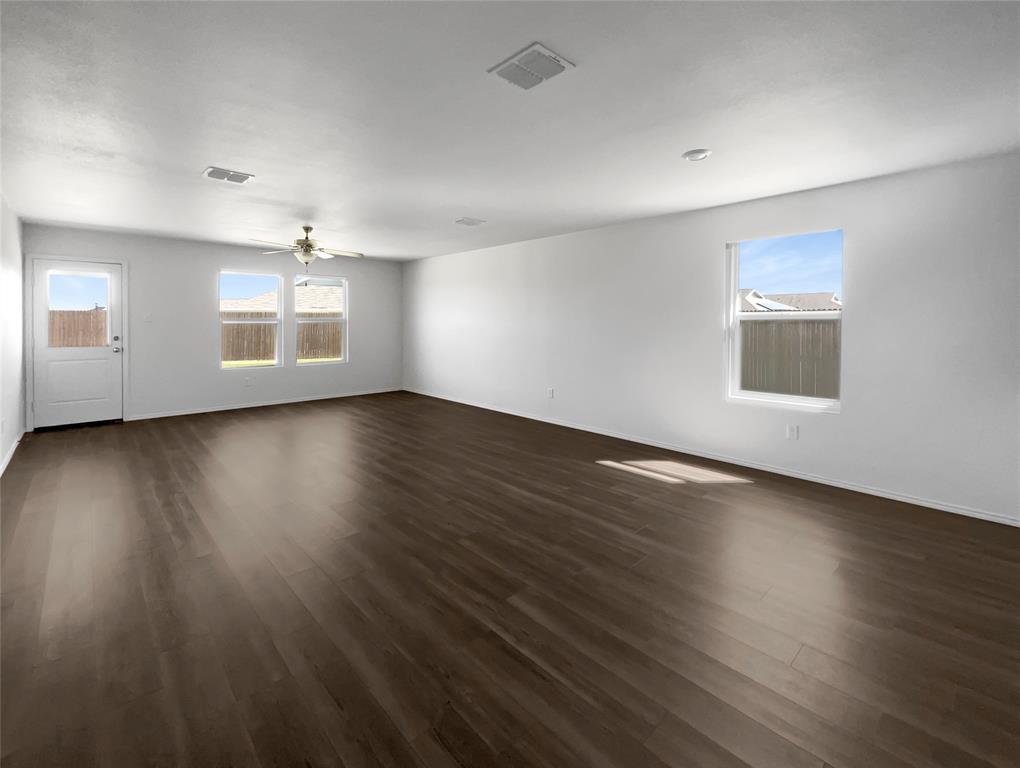 5324 Finbrooke Drive Property Photo 4